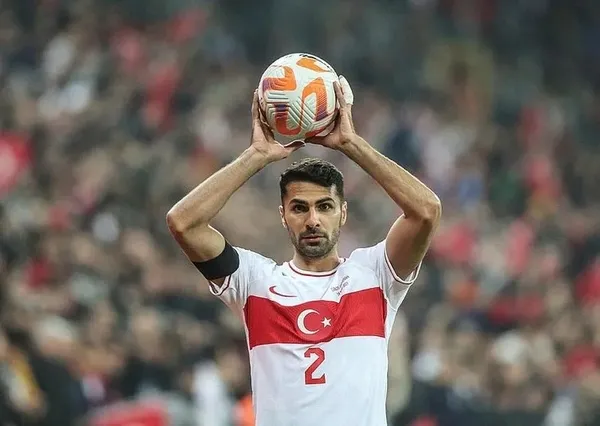 galatasarayda-ara-transfer-bombalari-eksikler-gideriliyor-1-orta-saha-2-bek-1703018922899.jpeg Galatasaray'da ara transfer bombaları! Eksikler gideriliyor: 1 orta saha, 2 bek... - 12