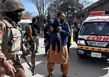 Pakistan'da kiliseye saldırı