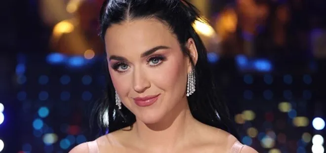 ABD’li şarkıcı Katy Perry’den uzaya yolculuk!
