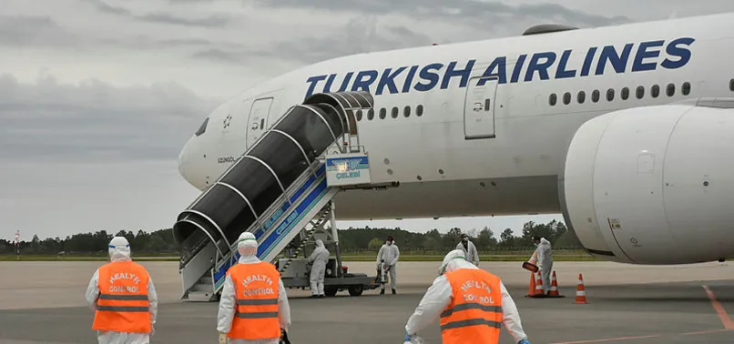 THY Hollanda'daki 302 Türk'ü yurda getirdi