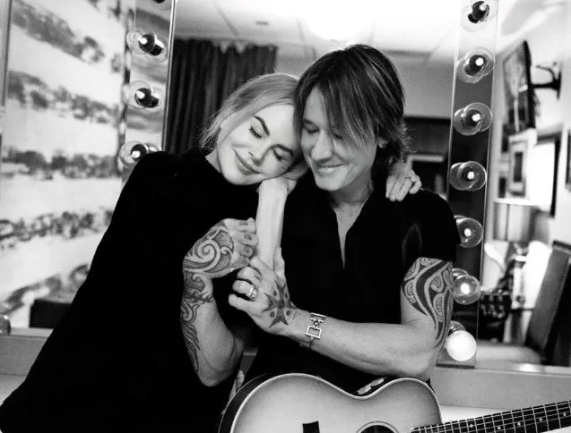 19-yillik-evlilik-bitiyor-dunyanin-en-guzel-kadini-terk-edildi-1759216870630.jpg Kaynak: Instagram