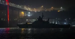 Rus savaş gemisi Karadeniz’e açıldı