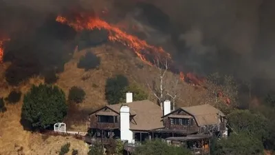 Los Angeles yangınının izleri