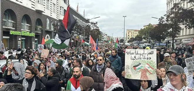 ABD Başkanı Biden’a Berlin ziyaretinde soğuk duş! Protesto edildi