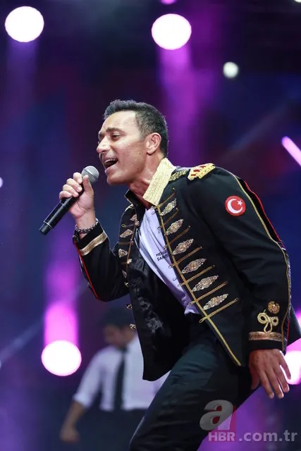 Tuba Ünsal ile Mustafa Sandal'ın ortaya çıkan görüntüsü şoke etti! 17 yıl sonra yeniden 10