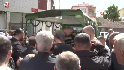 Sanatçı Güllü son yolculuğuna uğurlanıyor