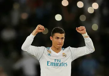 Ronaldo resmen Juventus'ta