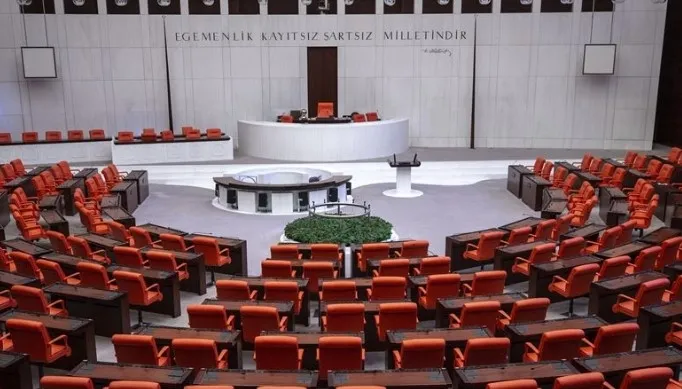 9-yargi-paketinde-sona-yaklasiliyor-hangi-konularda-duzenlemeler-olacak-ak-partiden-aciklama-1718293603425.jpg 9. Yargı Paketi'nde sona yaklaşılıyor! Hangi konularda düzenlemeler olacak? | AK Parti'den açıklama - 1