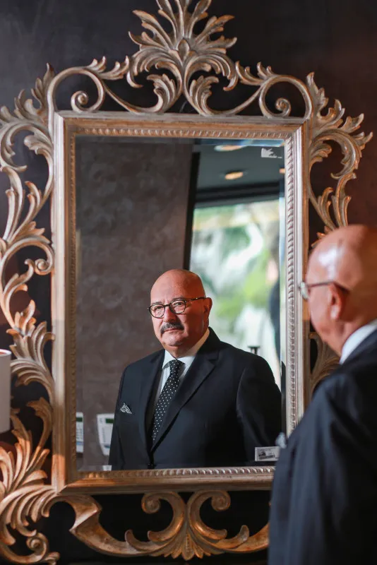 Mobilya kralı Fatih Kıral’ın hayatını işçisi kurtardı! Çifte bayram yaşadı