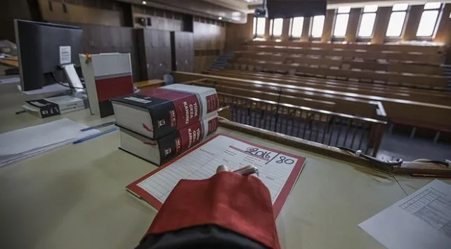 Eski korgeneral Metin İyidil'e "darbe teşebbüsüne yardım" suçundan 12 yıl hapis cezası - 1