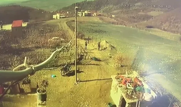 osmaniyede-arazi-anlasmazligi-cinayeti-o-anlar-kamerada-1638702113593.jpg Osmaniye’de arazi anlaşmazlığı cinayeti: O anlar kamerada - 1