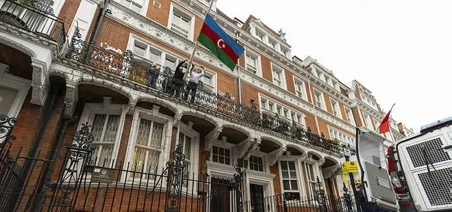 Son dakika: Azerbaycan’ın Londra Büyükelçiliğine saldırı