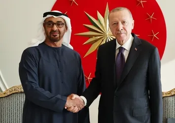 Başkan Erdoğan BAE Devlet Başkanı Al Nahyan ile görüştü: Türkiye'ye davet etti