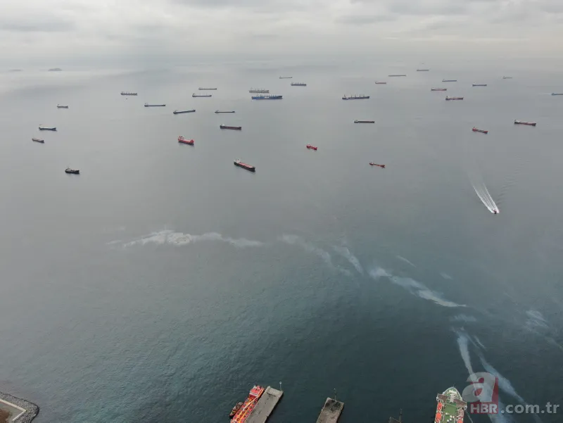Zeytinburnu açıkları, gemi yoğunluğundan adeta limana döndü! 10