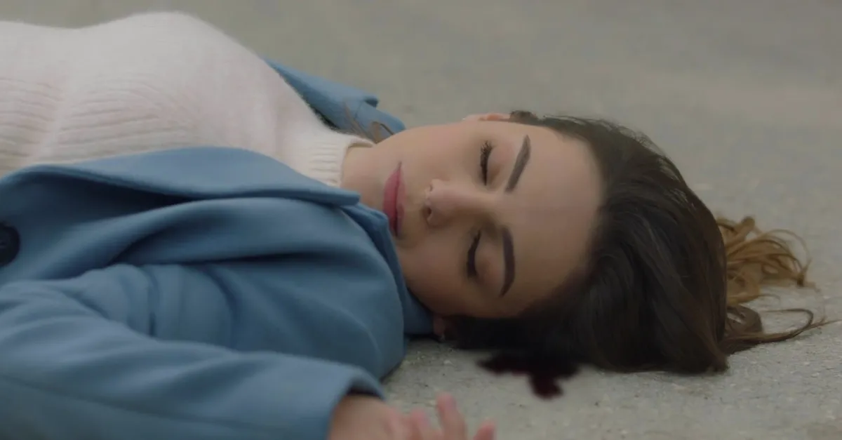 Kalp Yarası 30. bölüm 2. fragmanı izle | "Ben çok kötü bir şey yaptım!"