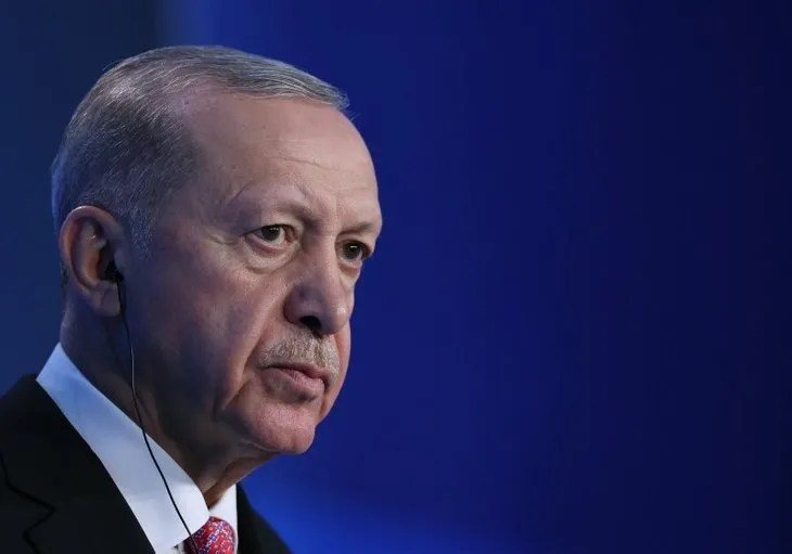 NATO'da Başkan Erdoğan fırtınası! Dünya medyasında çarpıcı başlıklar: Türk lider meydan okuyor