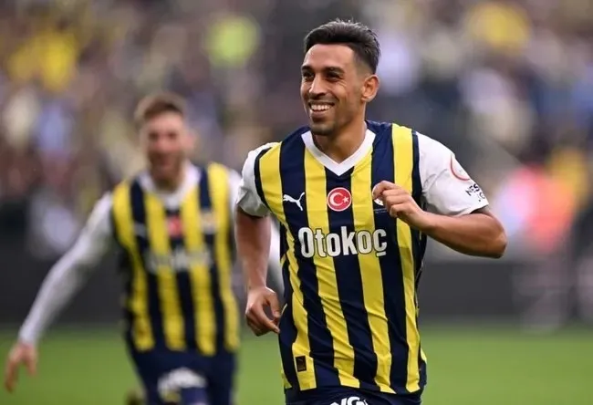 fenerbahcede-irfan-can-kahveci-dugumu-cozuluyor-1763747142319.jpeg Fenerbahçe'de kritik tarih belli oldu! İrfan Can Kahveci düğümü çözülüyor - 2