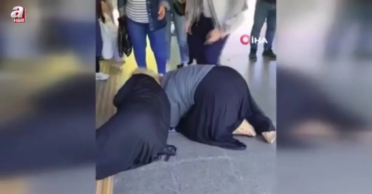 Metroda saç saça baş başa kavga
