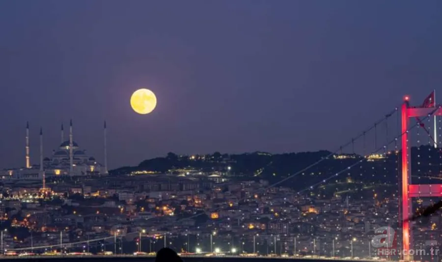 Eşsiz manzara! 'Süper Ay' İstanbul'da Galata Kulesi ile birlikte görüntülendi 9