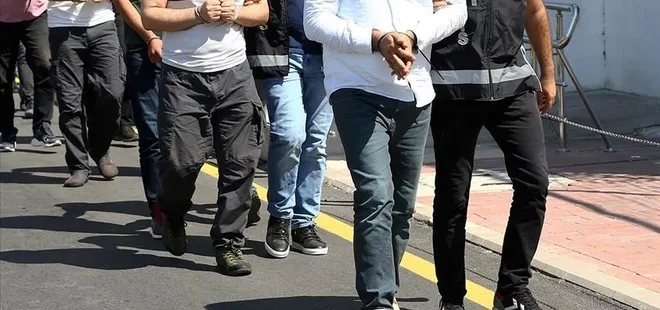 İzmir merkezli 26 ilde FETÖ operasyonu! Ankesörlü ve kontörlü telefonlardan iletişim kuruyorlardı