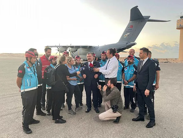 Gazze’ye yardım eli! Sağlık Bakanı Koca açıklama yaptı: 26 Gazzeli hasta ile 13 refakatçisi Türkiye’ye getirildi