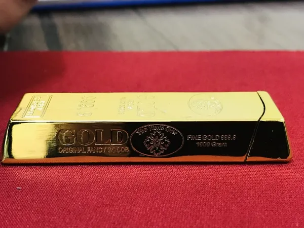 Cezaevinden izinli olarak çıktı! Çakmağı altın diye sattı - 5