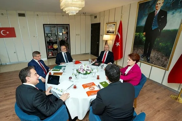 Ankara'dan bomba kulis! Millet İttifakı'nın adayı kim olacak? Mahmut Övür A Haber ekranlarında duyurdu: "Ekibi istifaya hazırlandığını söylemiş" - 14