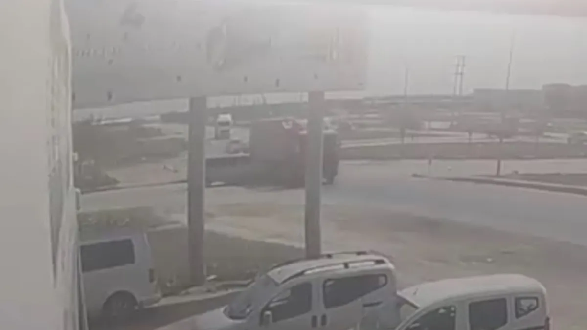 Konya'da minibüs TIR'a çarptı: 1 ölü 5 yaralı