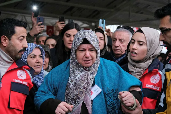 Başkan Erdoğan Gaziantepli şehit Hakan Gün’ün babasıyla telefonda görüştü: Şehitlerimizin kanı yerde kalmıyor