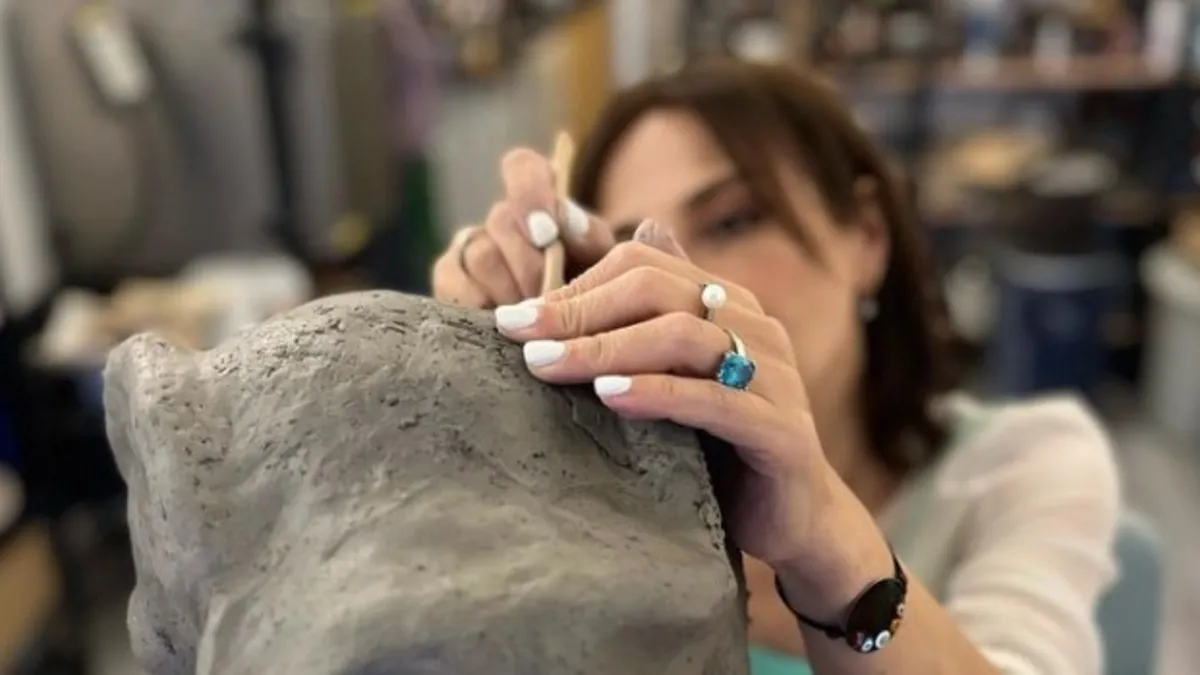 Heykel ve resim sanatı ustası Yasemin Babayiğit: Sanata sonradan dahil olmuyorsun bir çeşit içine doğuyorsun