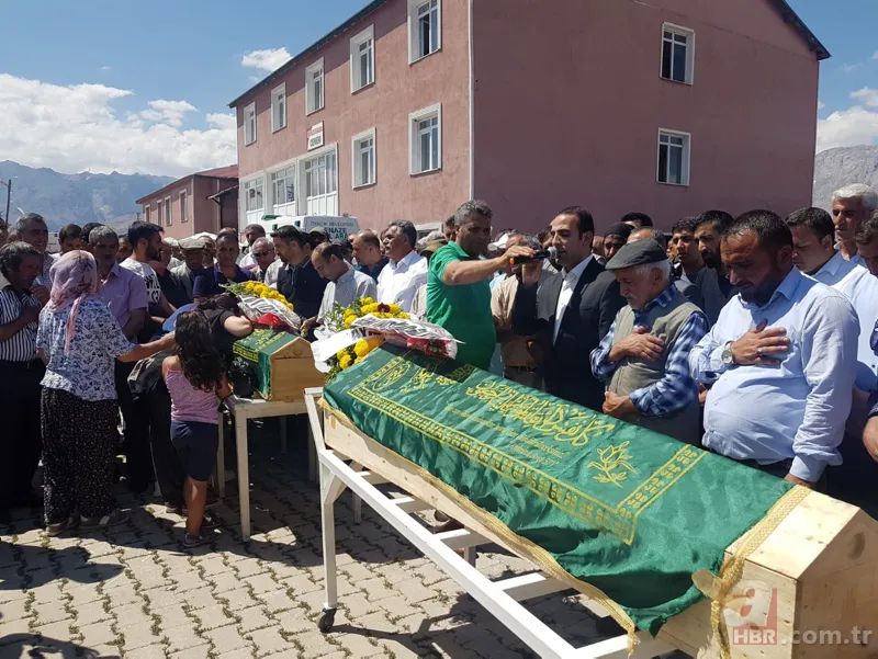 Tunceli’de PKK tarafından şehit edilen kardeşler son yolculuğuna uğurlandı 8