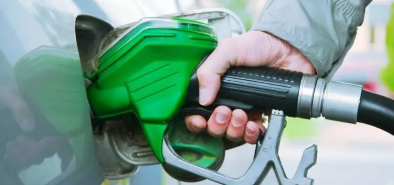 Son dakika: Araç sahipleri dikkat: Motorin ve benzine indirim geliyor! Pompa fiyatlarına bu gece yansıyacak