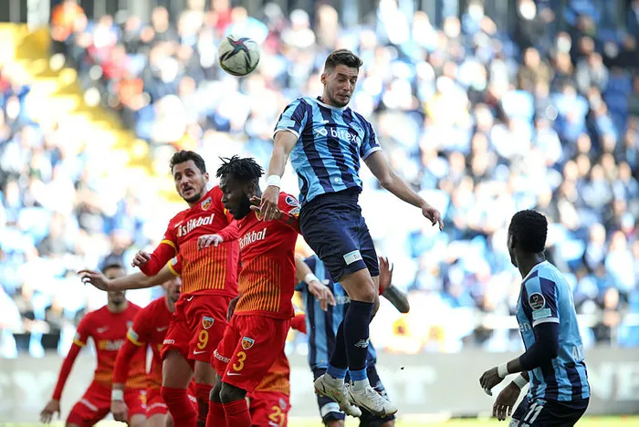 besiktas-fenerbahcenin-istedigi-tayyip-talha-sanucu-kadrosuna-katti-1662651069352.jpg Beşiktaş Fenerbahçe'nin istediği Tayyip Talha Sanuç'u kadrosuna kattı