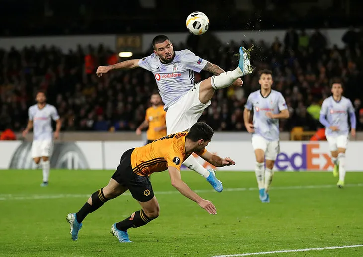 besiktas-wolverhamptona-4-0-maglup-oldu-1576187792279.jpg Beşiktaş, Wolverhampton'a 4-0 mağlup oldu - 3