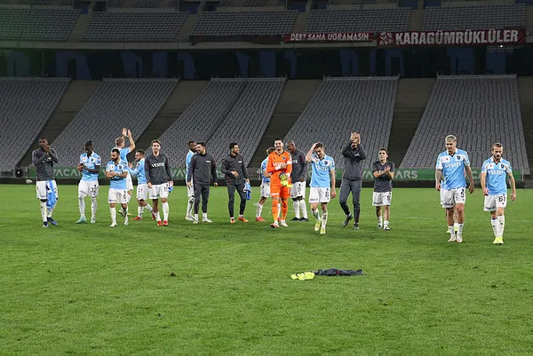 Trabzonspor 1995-96 sezonundaki yenilmezlik rekorunun peşinde - 1