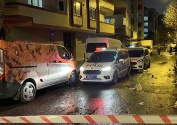 Bağcılar'da silahlı saldırı! 2 yaralı var