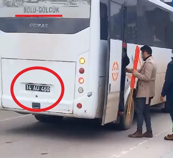 1708587101876.jpeg Mansur Yavaş sözünü tutmadı belediye işçilerini yine mitingine taşıdı! Ankara yetmedi Bolu'dan da insan getirdiler - 2