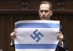 Polonyalı vekilden siyonistlere tarihi ayar! Nazi sembollü İsrail bayrağı açtı