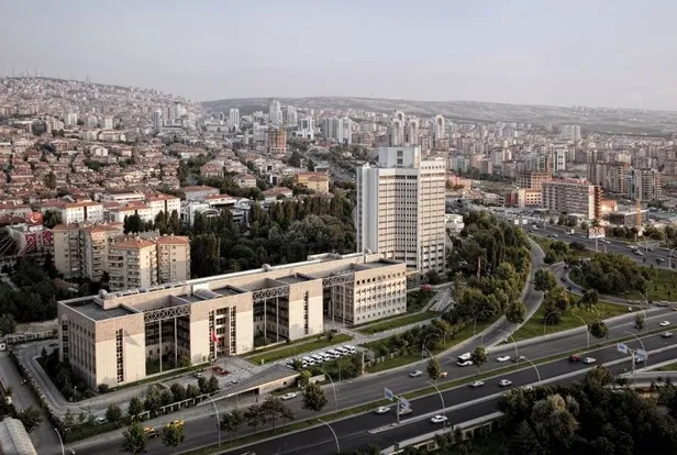 bakanlik-lise-mezunu-guvenlik-ve-sofor-alimi-yapacak-basvuru-sartlari-ve-detaylar-belli-oldu-1699512607752.jpg Bakanlık lise mezunu güvenlik ve şoför alımı yapacak! Başvuru şartları ve detaylar belli oldu! - 2