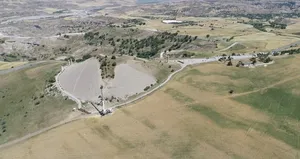 Depremde hasar alan tümülüs yeniden ayakta