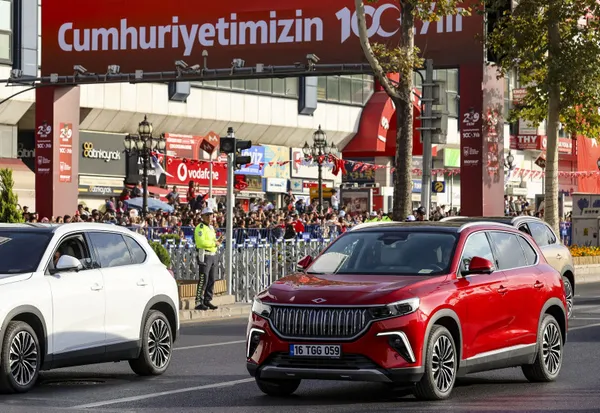 turkiyenin-yerli-otomobili-togg-2025te-avrupa-yollarinda-olacak-1700201754598.jpg Türkiye'nin yerli otomobili Togg 2025'te Avrupa yollarında olacak - 4