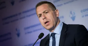 İsrail’den Mahmud Abbas’a karşı küstah çağrı