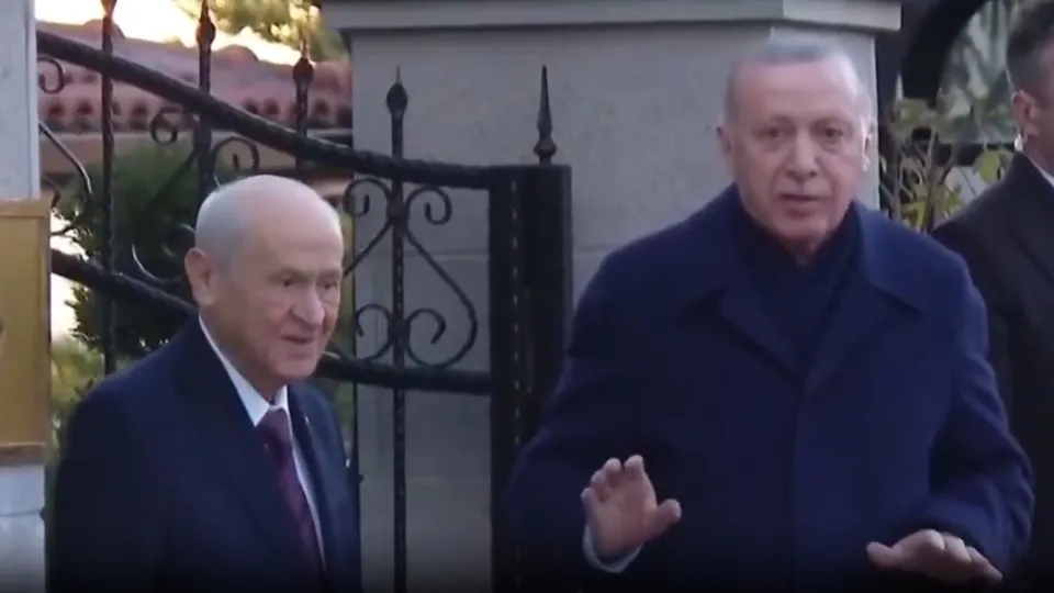 Bahçeli Erdoğan ve Bahçeli görüşmesi sıcak espriyle sonlandı!