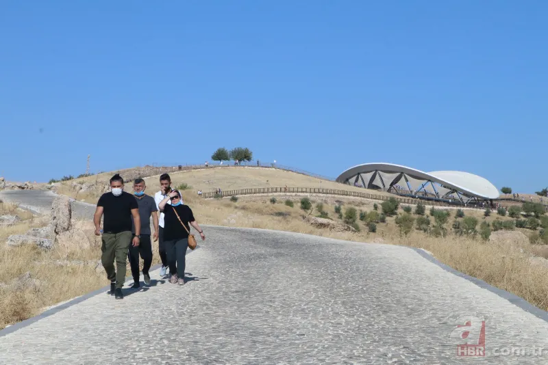 Dünyanın dört bir yanından ziyaretçi geliyor! Göbeklitepe'ye yoğun ilgi 5