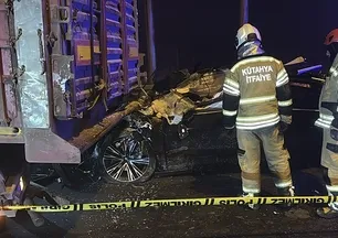 Kütahya'daki kazada can pazarı: 4 kişi hayatını kaybetti