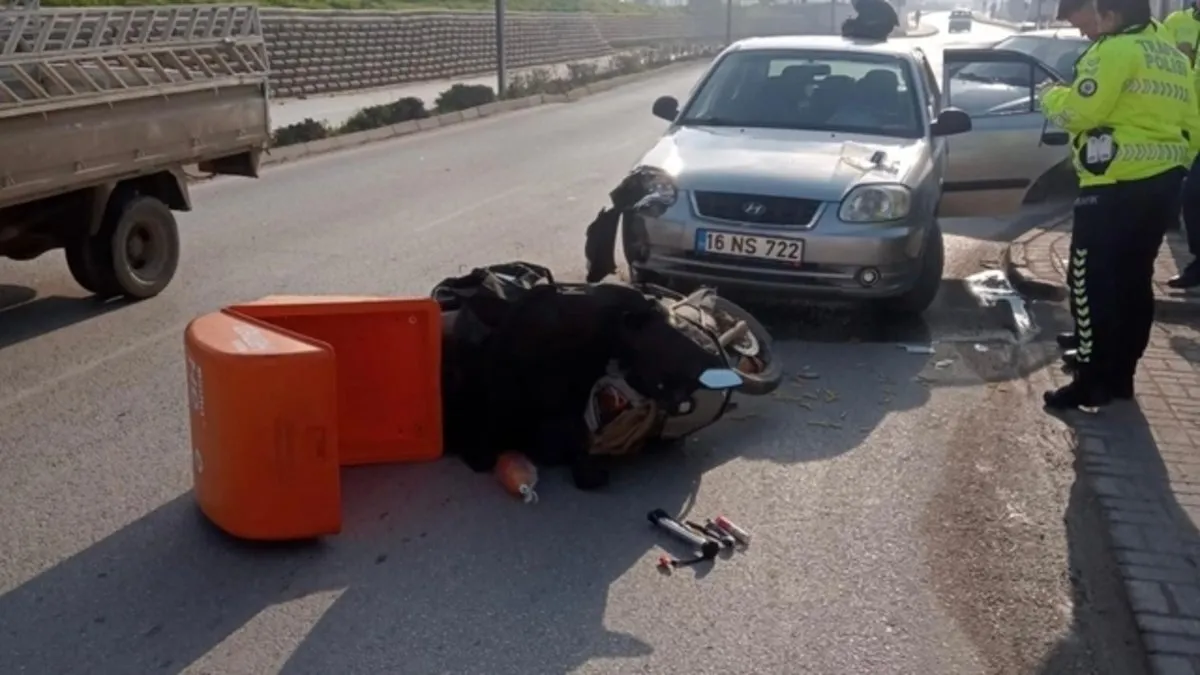 Bursa'da otomobil ile motosiklet çarpıştı