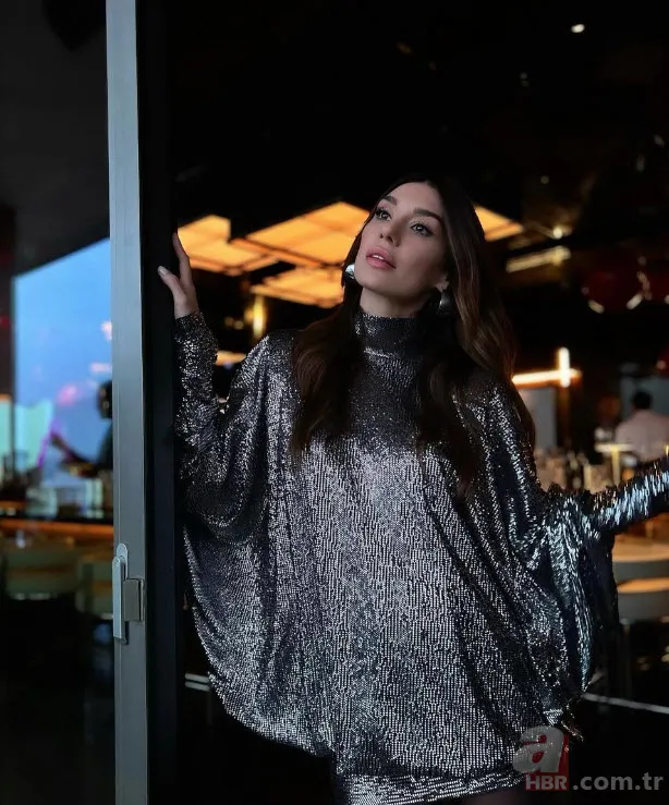 Yıldızlar Bana Uzak’ın Aslı’sı Burcu Kıratlı’nın annesi hayran bıraktı! Güzelliği ondan miras 2