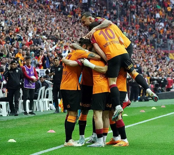 1685431411623.jpeg Süper Lig'de şampiyonluk hesapları! Galatasaray ve Fenerbahçe nasıl şampiyon olur? İşte tüm ihtimaller - 2