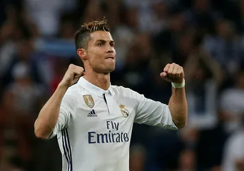 Cristiano Ronaldo bir ilki daha başardı