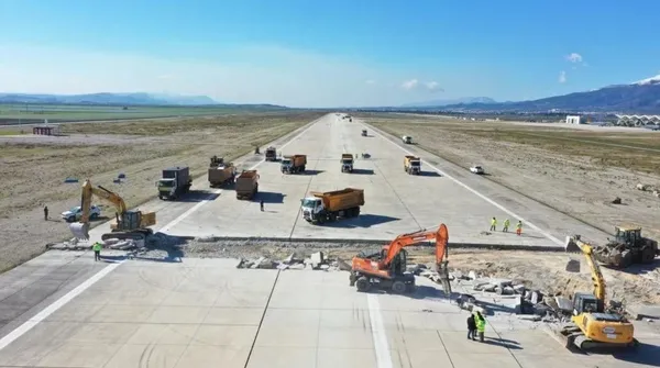 Başkan Erdoğan’dan CHP’nin ’Hatay Havalimanı’nı biz onardık’ algısına sert tepki: Kalyon İnşaat 5 günde bitirip milletimize teslim etti